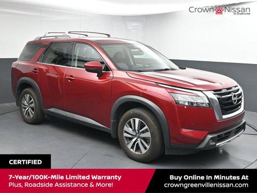 2022 Nissan Pathfinder SL 2WD