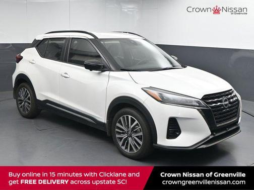 2023 Nissan Kicks SR