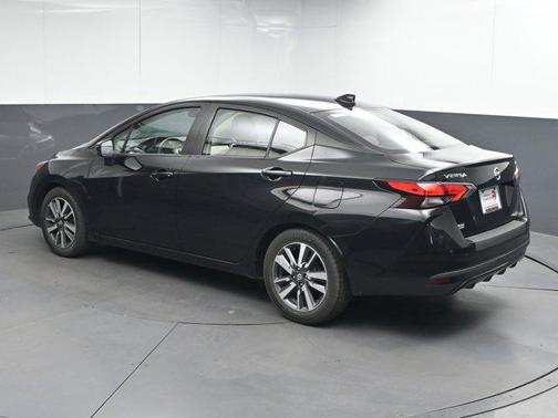 2021 Nissan Versa 1.6 SV