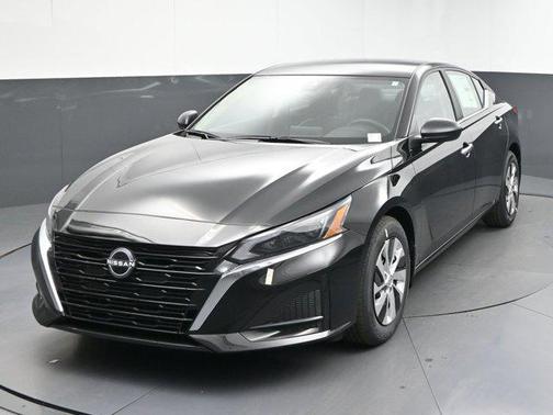 2025 Nissan Altima S FWD