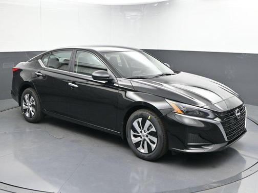 2025 Nissan Altima S FWD