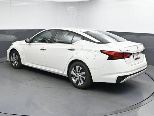 2024 Nissan Altima S FWD