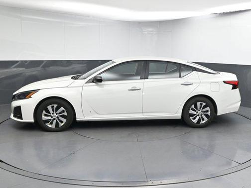 2024 Nissan Altima S FWD
