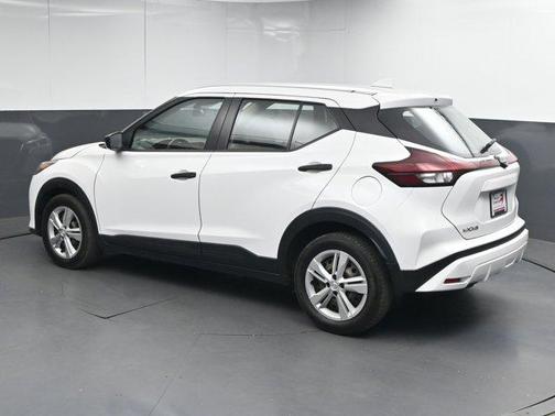 2023 Nissan Kicks S