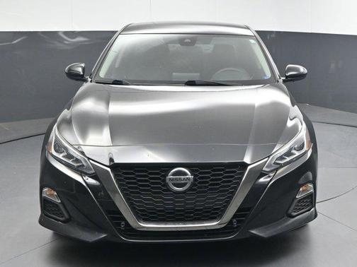 2021 Nissan Altima SR FWD