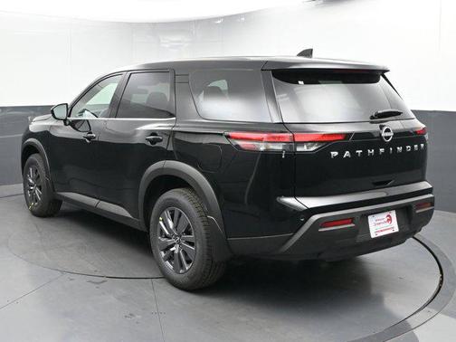 2025 Nissan Pathfinder S FWD