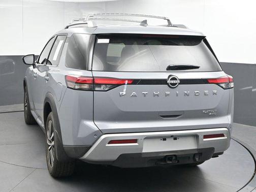 2025 Nissan Pathfinder Platinum 4WD
