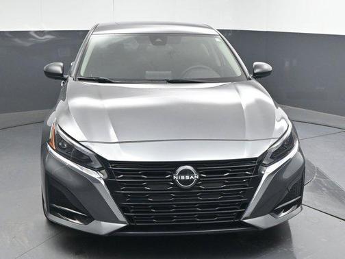 2025 Nissan Altima S FWD