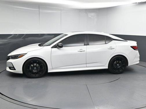 2022 Nissan Sentra SR