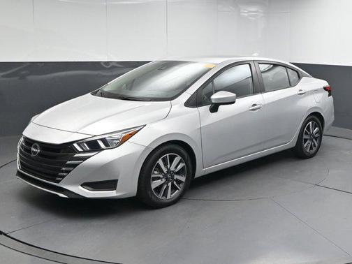 2023 Nissan Versa 1.6 SV