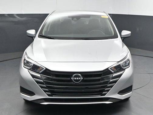 2023 Nissan Versa 1.6 SV