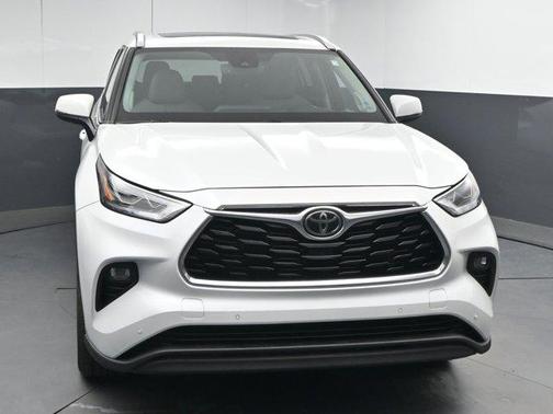 2022 Toyota Highlander Limited