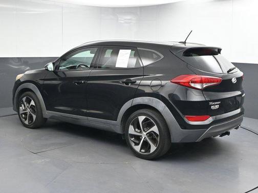 2016 Hyundai TUCSON Sport