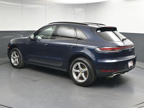 2020 Porsche Macan Base