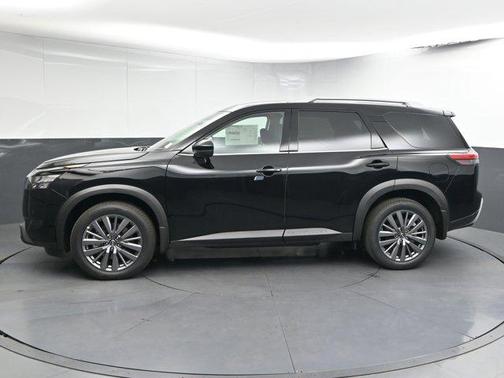 2025 Nissan Pathfinder SL FWD