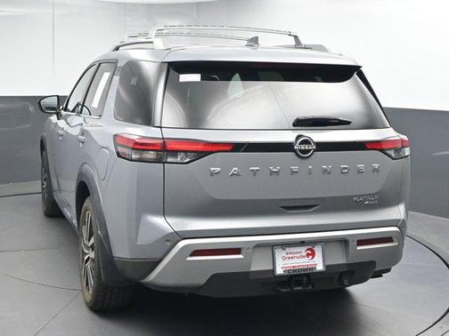 2023 Nissan Pathfinder Platinum 4WD