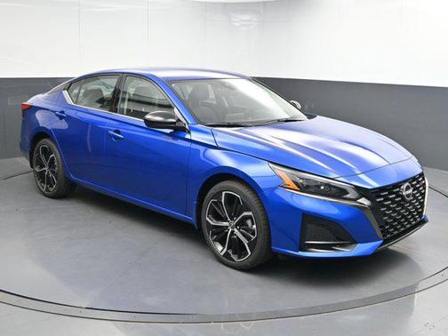 2025 Nissan Altima SR AWD