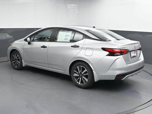 2025 Nissan Versa 1.6 S