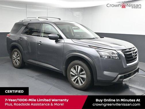 2025 Nissan Pathfinder SL FWD