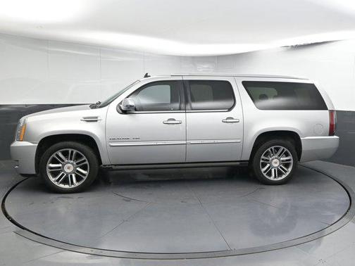2013 Cadillac Escalade ESV Premium