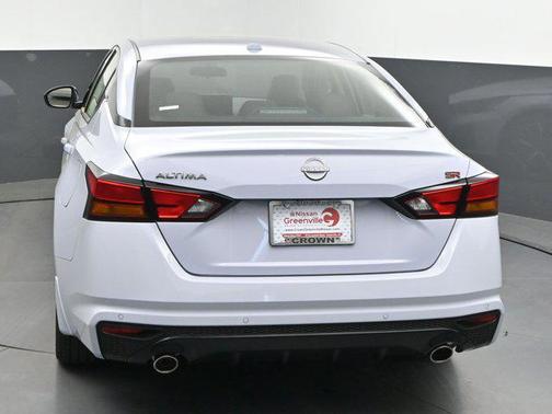 2025 Nissan Altima SR FWD