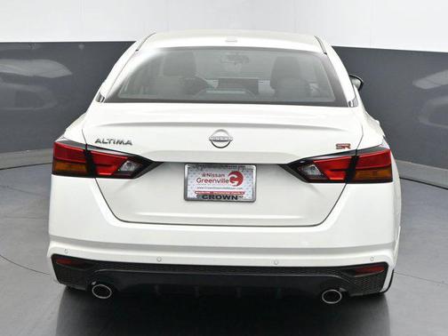 2025 Nissan Altima SR FWD