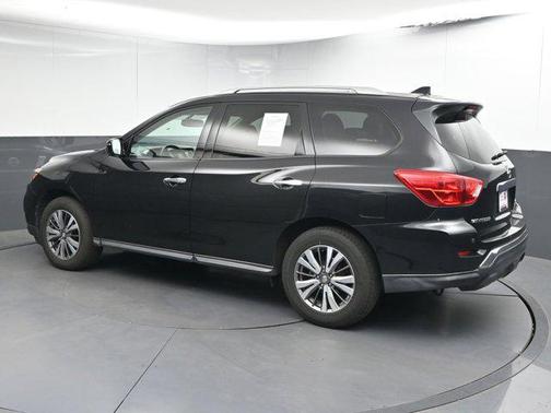 2020 Nissan Pathfinder SL 4WD