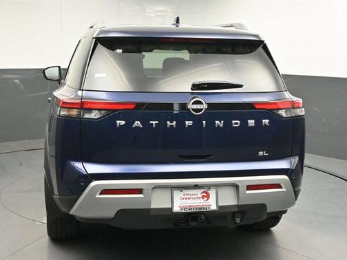 2025 Nissan Pathfinder SL FWD