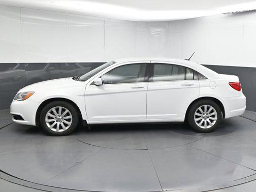 2013 Chrysler 200 Touring