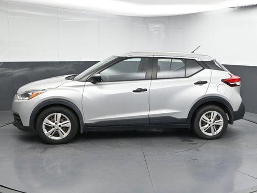 2020 Nissan Kicks S