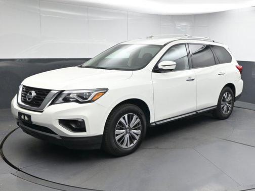 2019 Nissan Pathfinder SL