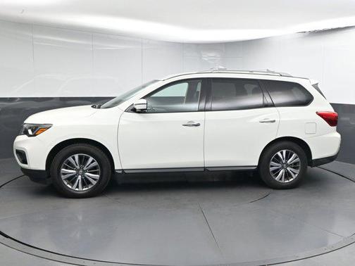 2019 Nissan Pathfinder SL