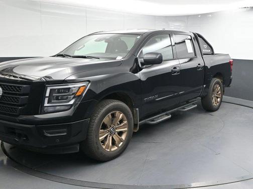 2024 Nissan Titan SV