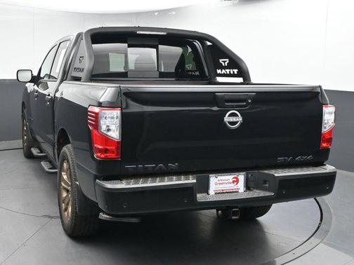 2024 Nissan Titan SV