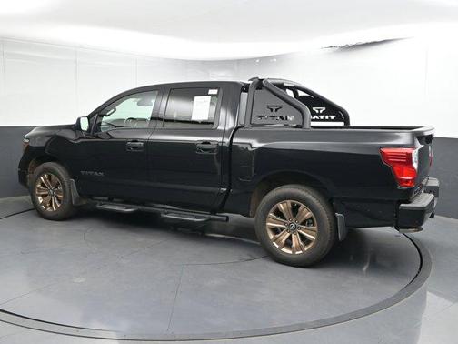 2024 Nissan Titan SV