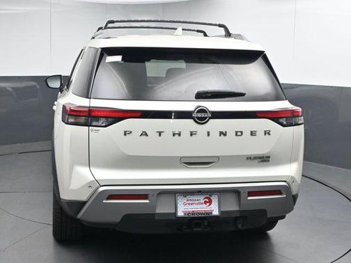 2023 Nissan Pathfinder Platinum 4WD