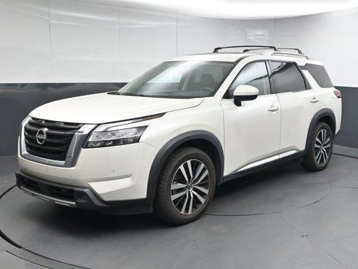 2023 Nissan Pathfinder Platinum 4WD