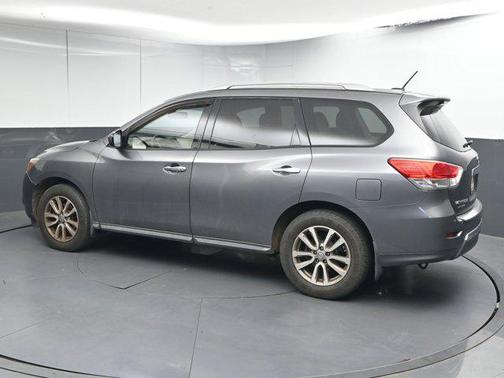 2015 Nissan Pathfinder SV