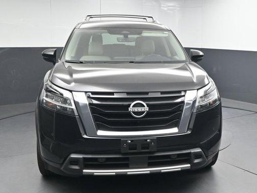 2024 Nissan Pathfinder SL 4WD