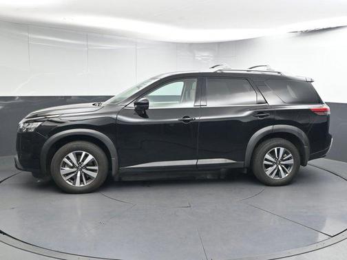 2024 Nissan Pathfinder SL 4WD