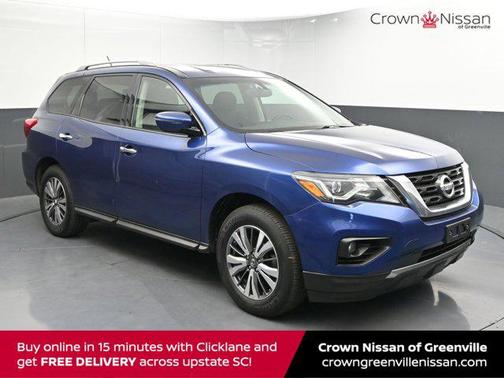 2018 Nissan Pathfinder SV