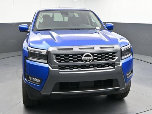 2025 Nissan Frontier SL