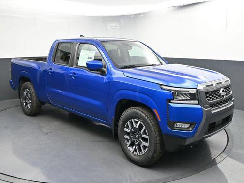 2025 Nissan Frontier SL
