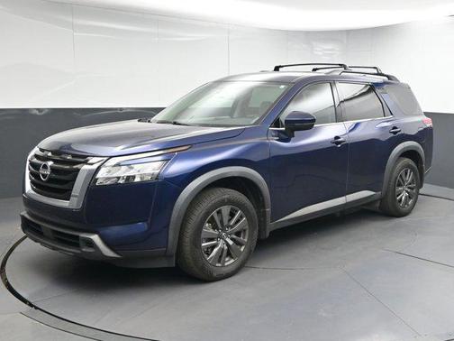 2022 Nissan Pathfinder SV 2WD