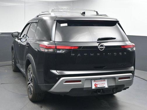 2024 Nissan Pathfinder Platinum 4WD