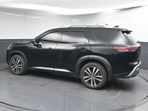 2024 Nissan Pathfinder Platinum 4WD
