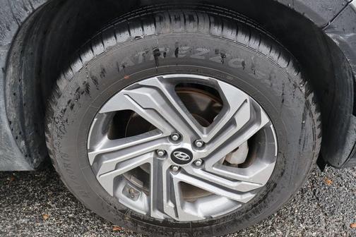 2023 Hyundai SANTA FE SE