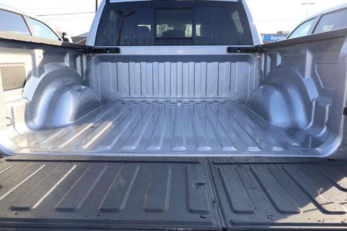 Billet Silver Metallic Clearcoat 2026 RAM 1500 Big Horn/Lone Star
