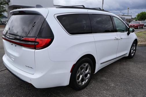 2023 Chrysler Pacifica Limited