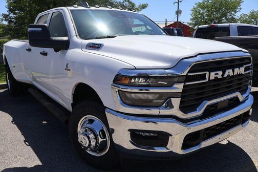 Bright White Clearcoat 2026 RAM 3500 Tradesman